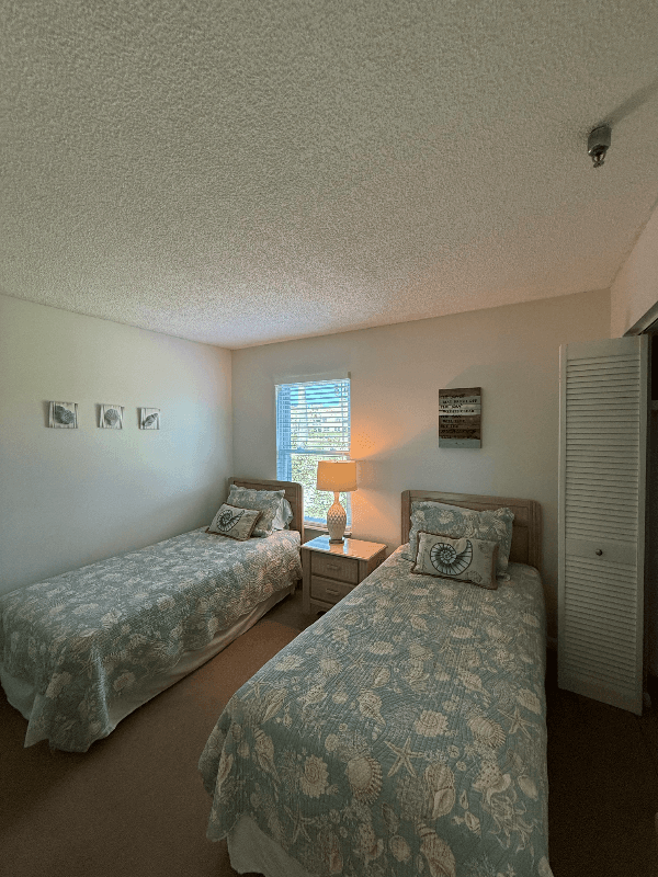 St Pete Beach Condo: 6191 Bahia Del Mar Blvd
