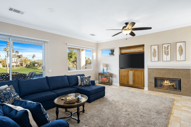 La Quinta House: 54994 Tanglewood