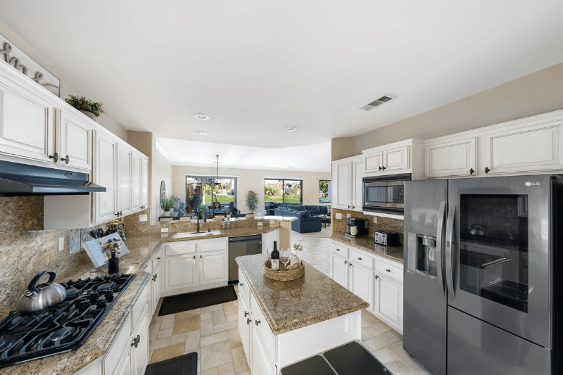 La Quinta House: 54994 Tanglewood