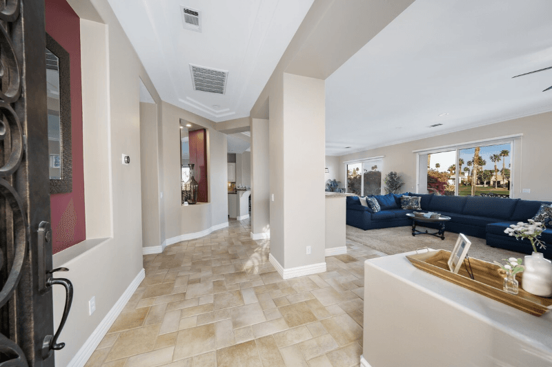 La Quinta House: 54994 Tanglewood