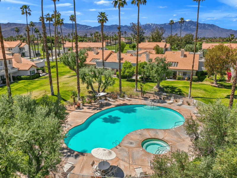 Palm Desert House: 187 Desert Falls Cir
