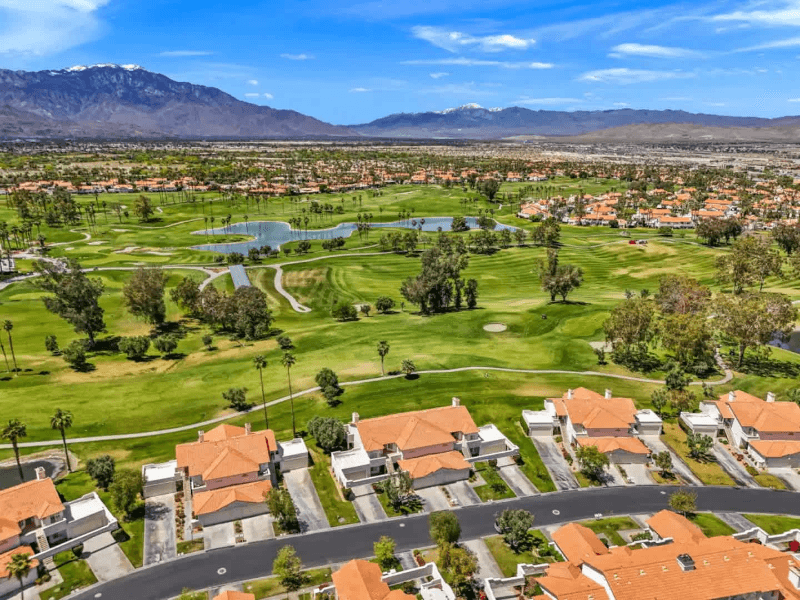 Palm Desert House: 187 Desert Falls Cir