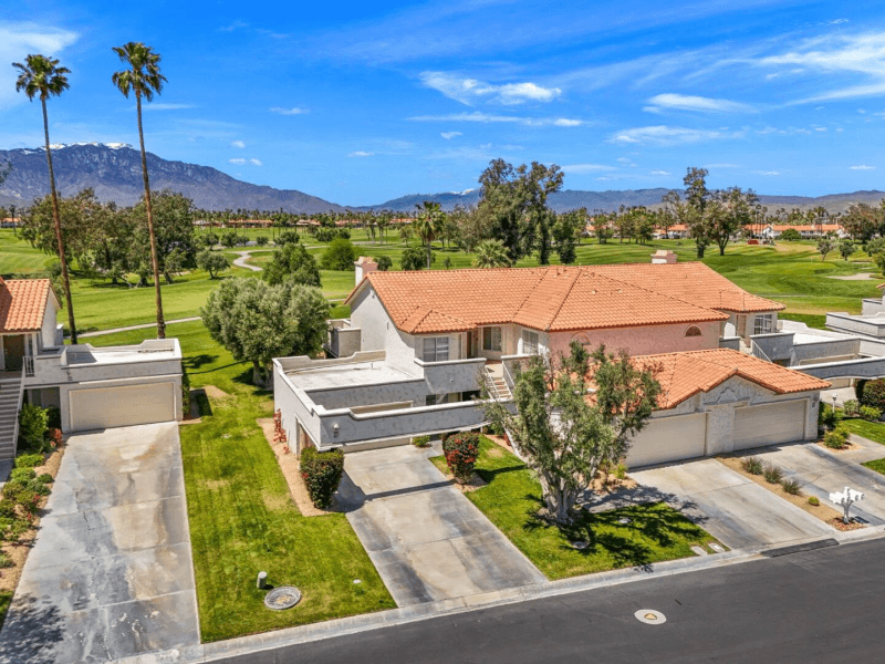 Palm Desert House: 187 Desert Falls Cir