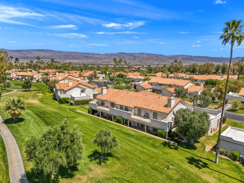 Palm Desert House: 187 Desert Falls Cir
