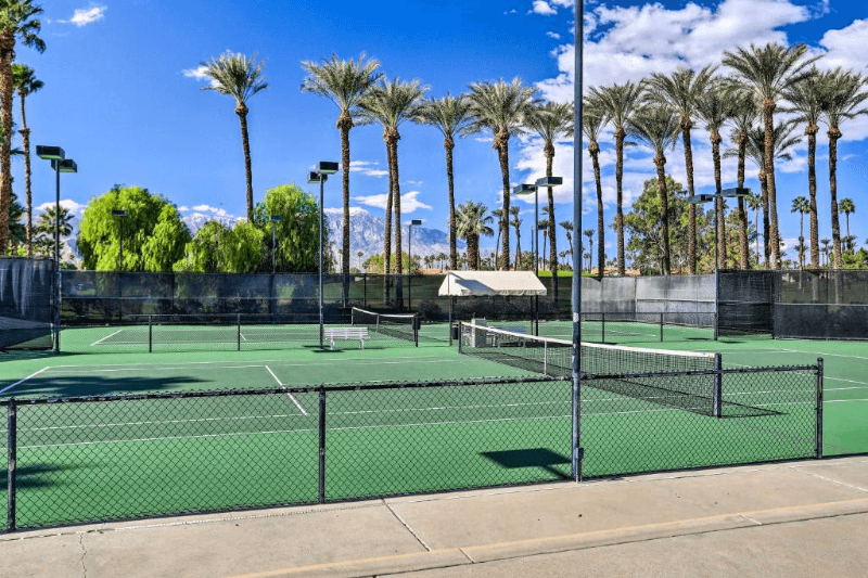 Palm Desert House: 187 Desert Falls Cir