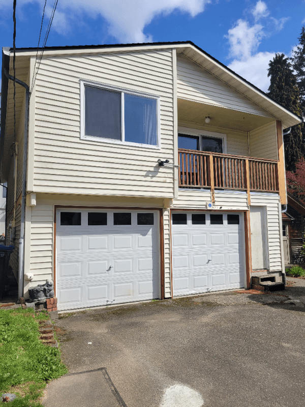 Seattle House: 8732 14th Avenue Northwest