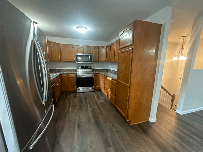 Farmington House: 25 Ava Ct.