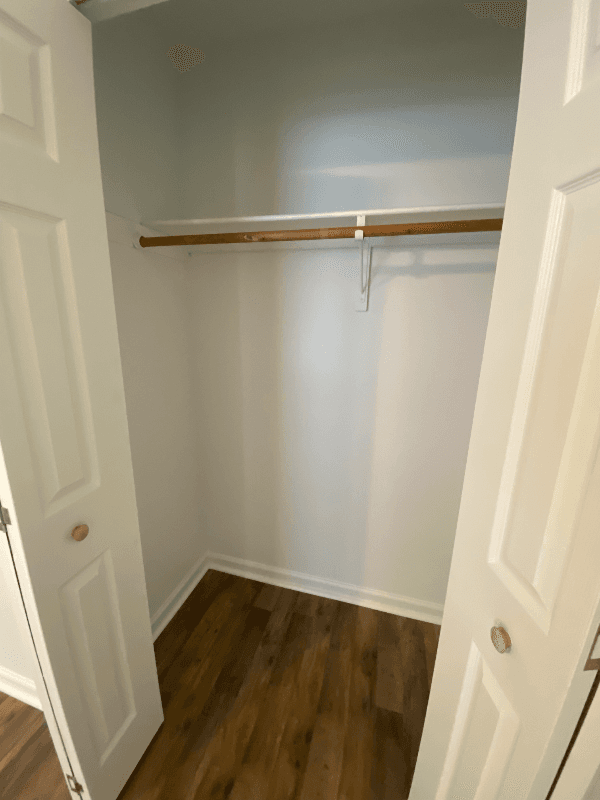 Maurice Multiplex: 8233 Baudoin Rd Unit B
