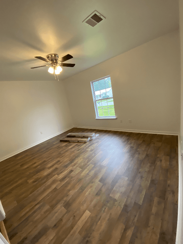 Maurice Multiplex: 8233 Baudoin Rd Unit B