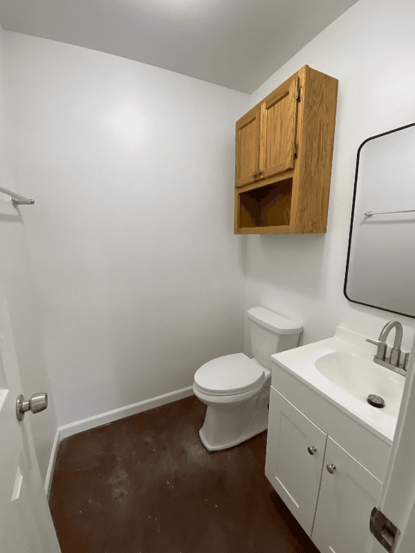 Maurice Multiplex: 8233 Baudoin Rd Unit B