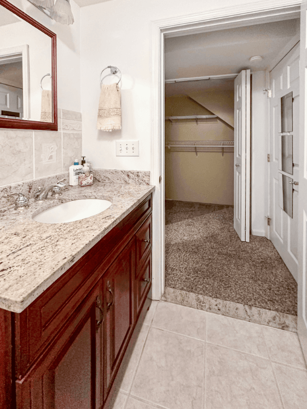 Highland Single Room: 6636 Isle of Skye Dr, Highland MD 20777