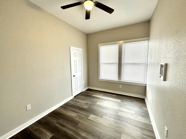 Waco House: 1827B Proctor
