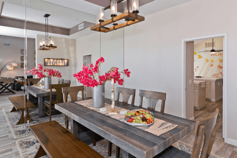 La Quinta House: 56980 Merion