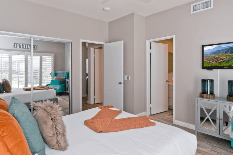 La Quinta House: 56980 Merion