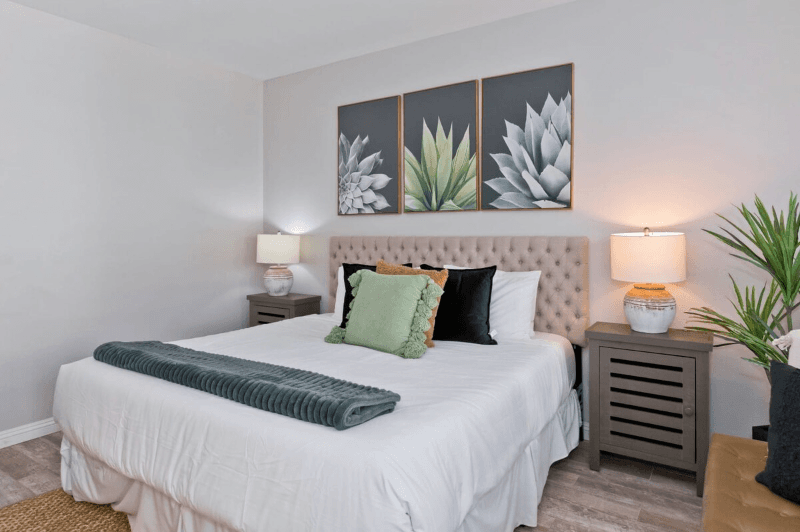 La Quinta House: 56980 Merion