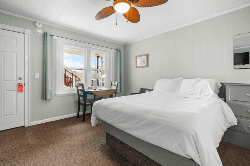 Old Orchard Beach Apartment: 8 Traynor St
