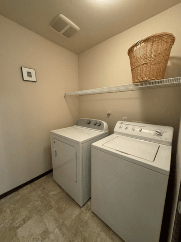 Everett Single Room: 5624 8th Dr W