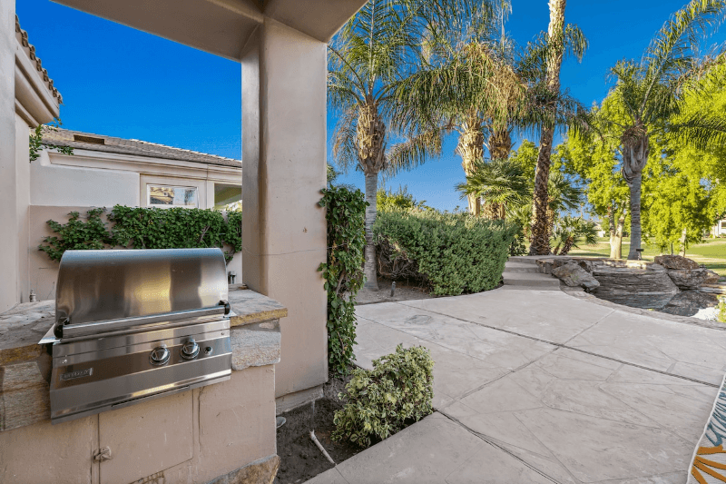 La Quinta House: 55390 Tanglewood