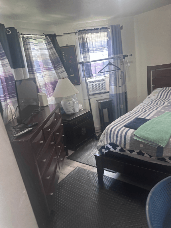 Dania Beach House: 233 NW 5th Avenue