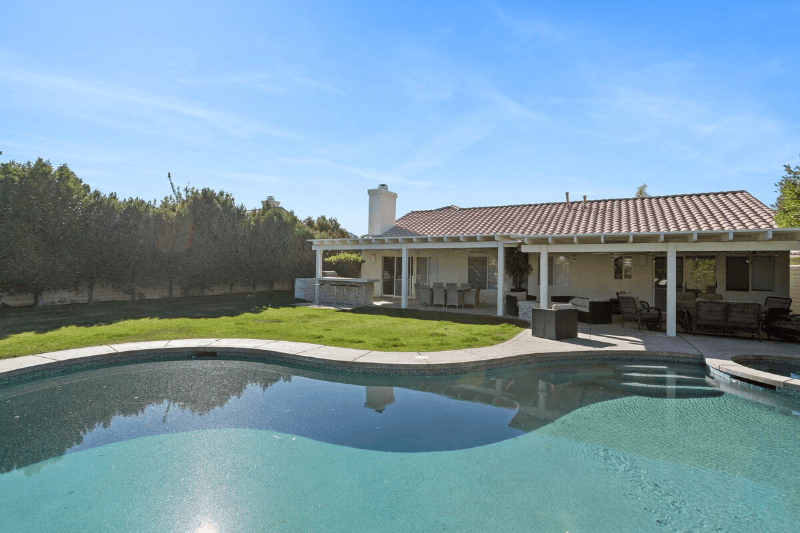 La Quinta House: 44270 Camino Lavanda