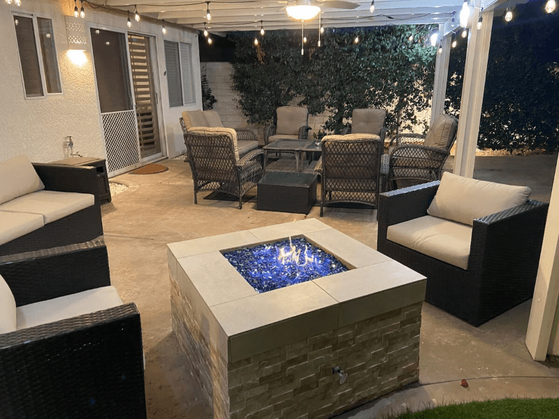 La Quinta House: 44270 Camino Lavanda