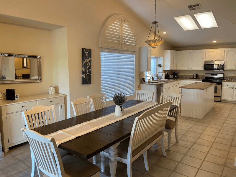 La Quinta House: 44270 Camino Lavanda