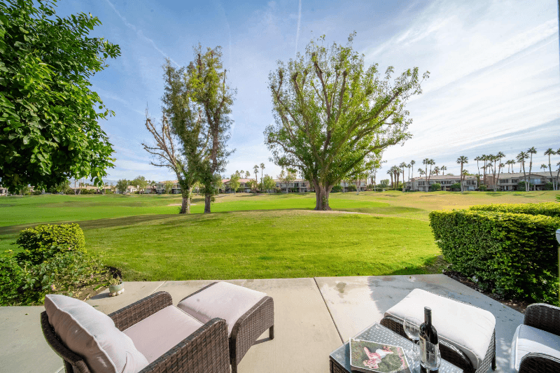 La Quinta Condo: 55430 Laurel Valley
