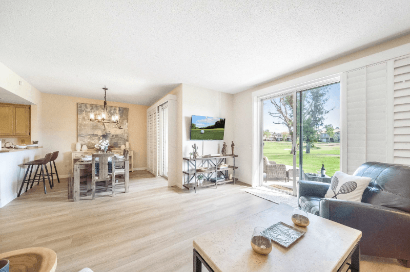 La Quinta Condo: 55430 Laurel Valley