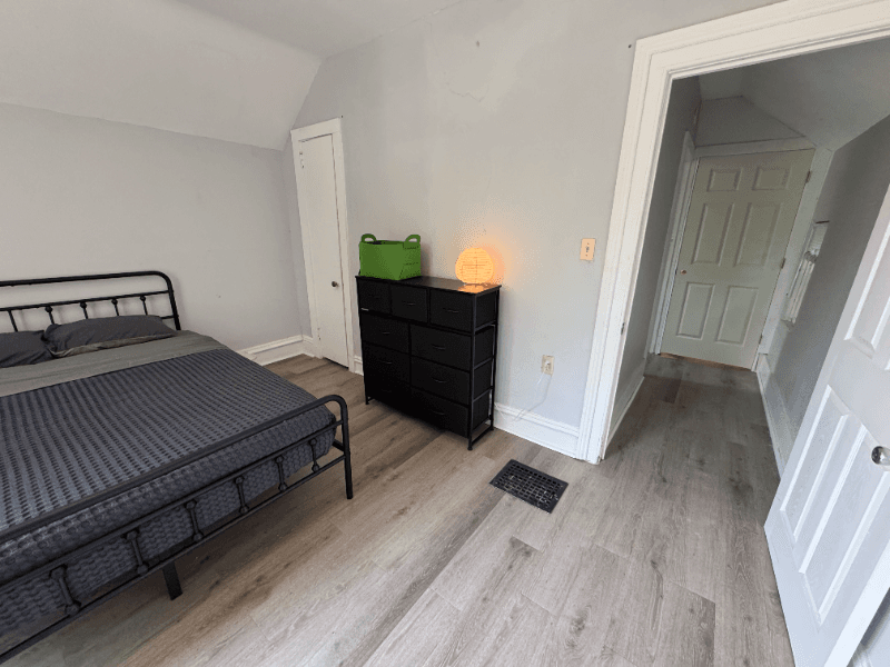 GRAND RAPIDS Single Room: 405 CARRIER STREET