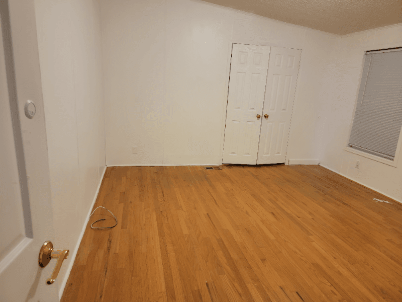 Apex House: 8936 Turner Drive