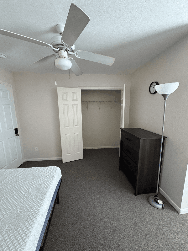 Hempstead Single Room: 23297 High Point St