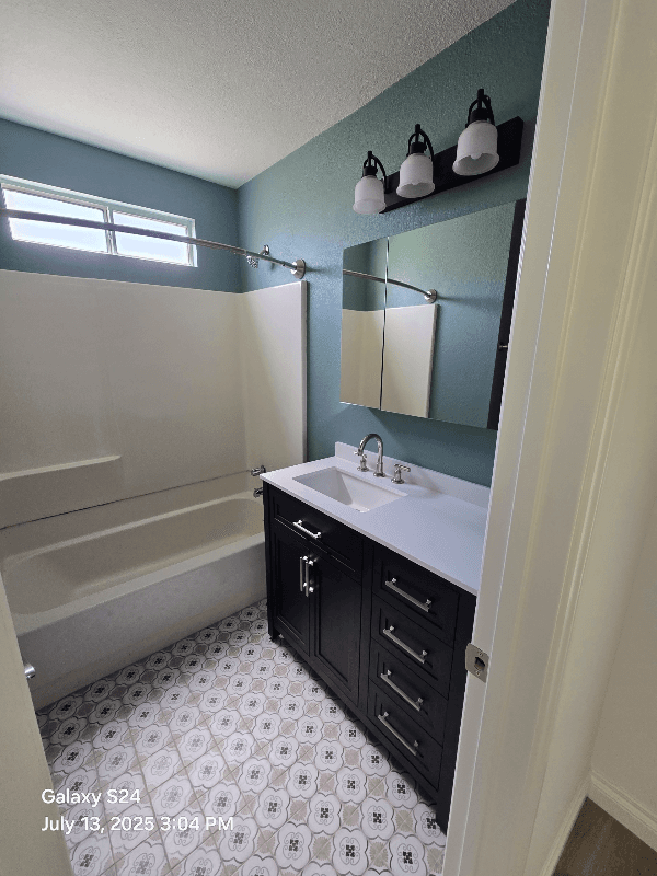 La Mesa House: 9310 Manor Drive