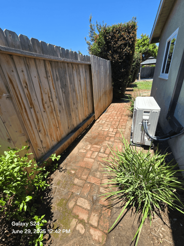 La Mesa House: 9310 Manor Drive