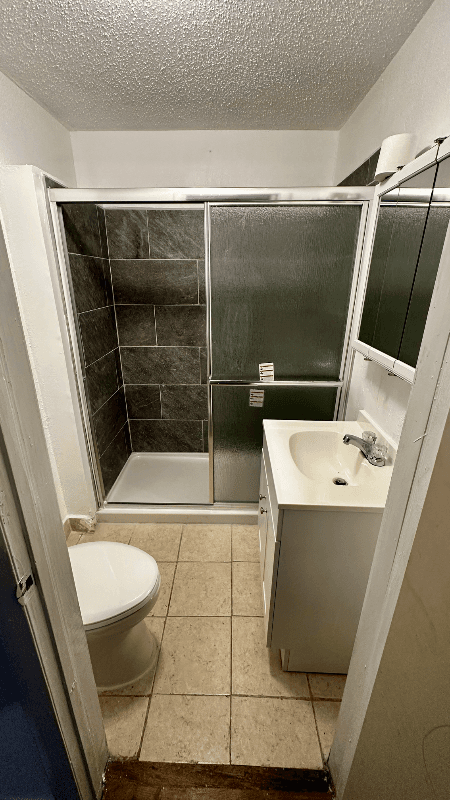 Jacksonville House: 1267 W 4th St