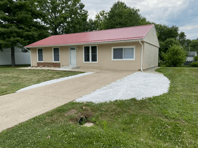 West Lafayette House: 1594 Mason Dixon Drive East