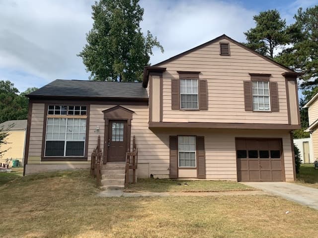 Lithonia House: 6238 Marbut Farms Ln