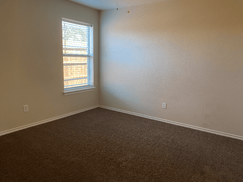Godley Apartment: 108 N Sixth Street