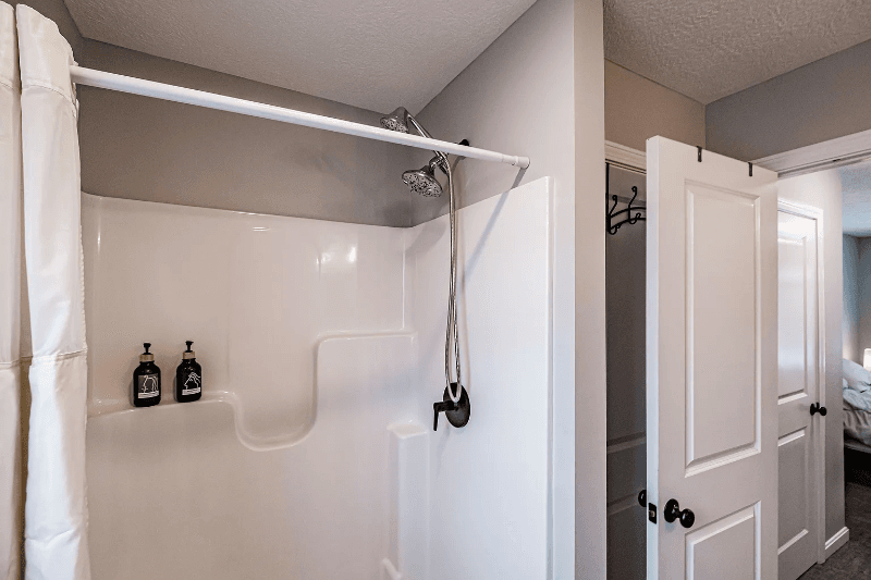Saco Single Room: 364 Buxton Road