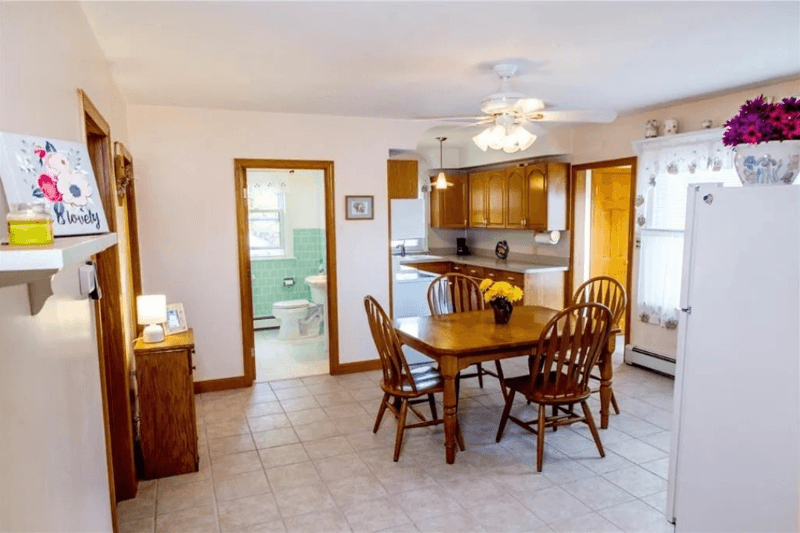 Woonsocket House: 57 Kennedy Street