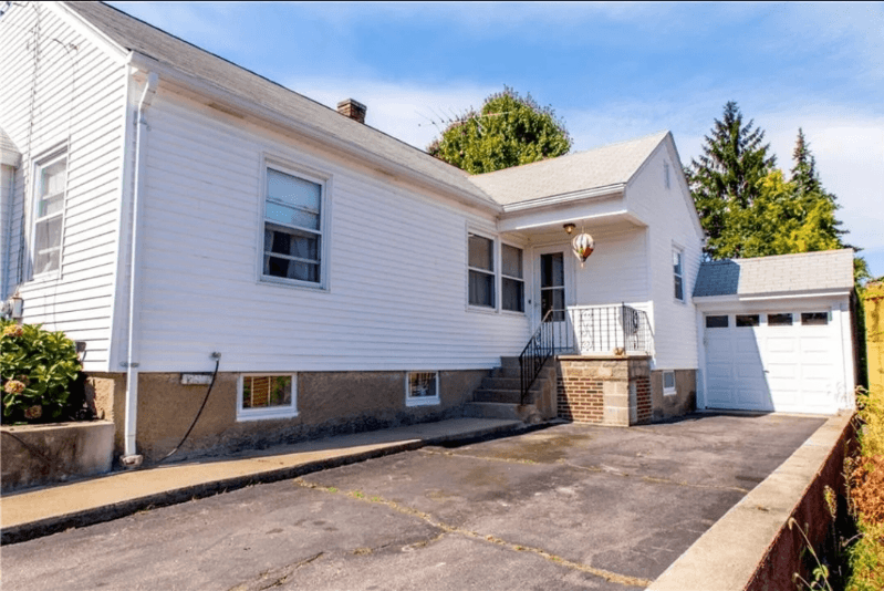 Woonsocket House: 57 Kennedy Street