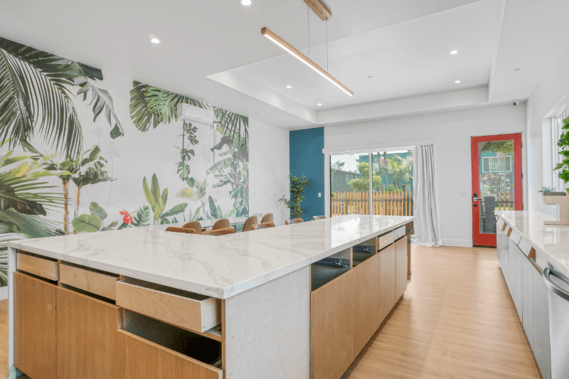 Culver City Single Room: 4800-4802 S. Slauson