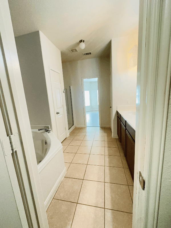 Anna House: 1417 cottonwood