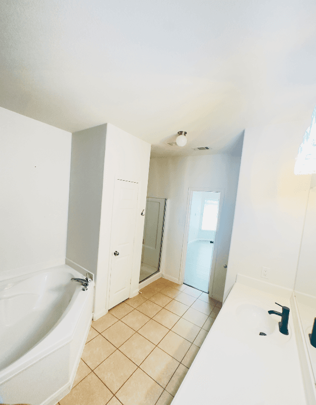 Anna House: 1417 cottonwood