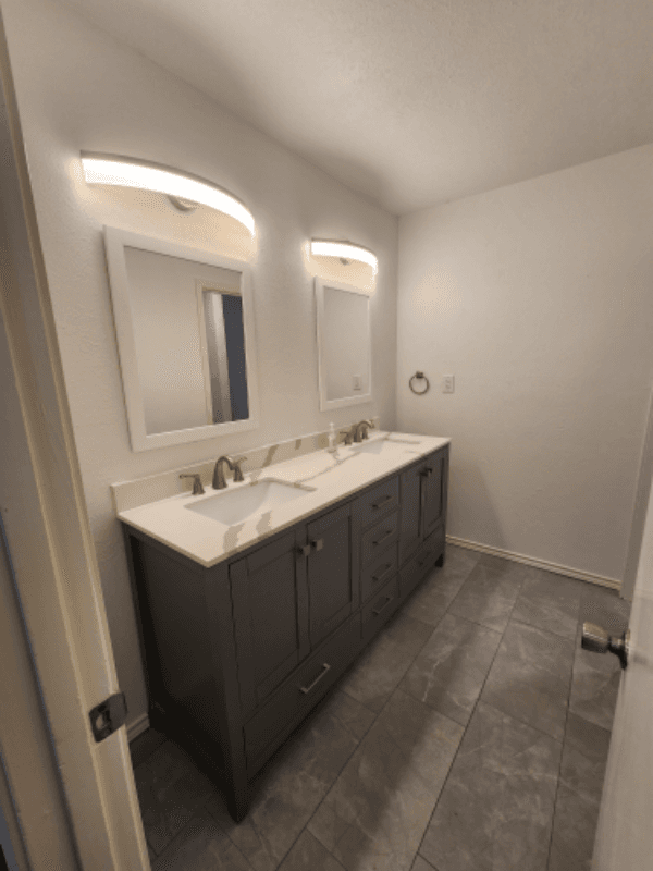 Dallas House: 3834 Kiest Valley Parkway
