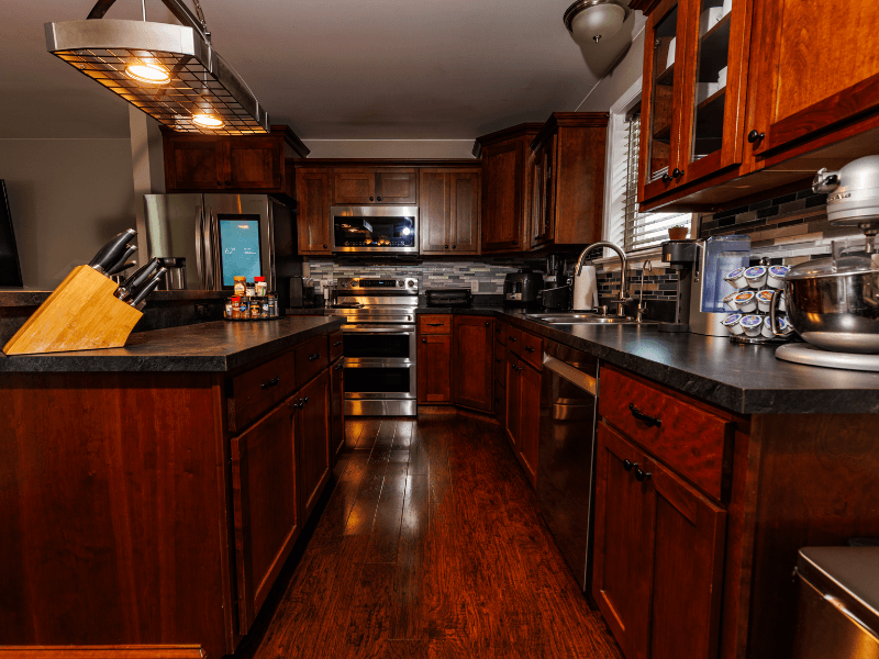 Shippensburg House: 15 Victoria Court