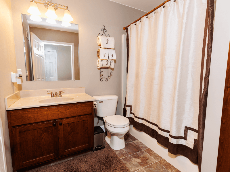 Shippensburg House: 15 Victoria Court