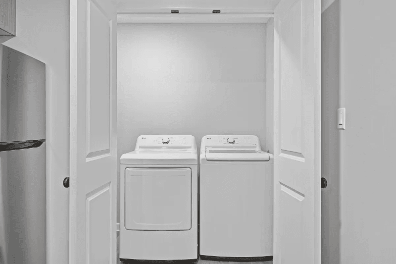 Weslaco Apartment: 819 Pleasant View Dr.