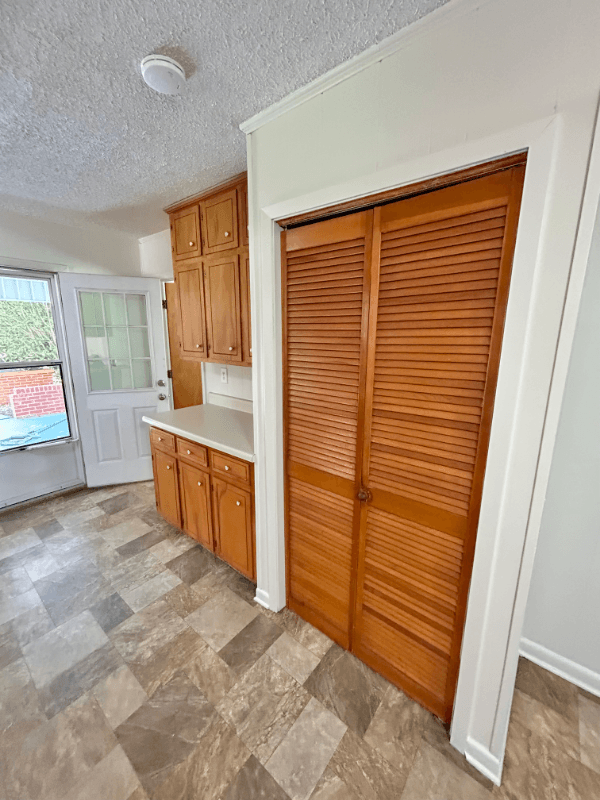 Caledonia House: 359 Wells Drive