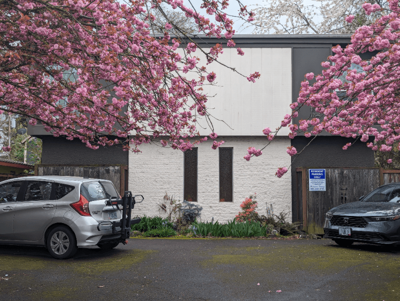 Portland Multiplex: 1190-1194 SE Haig Street