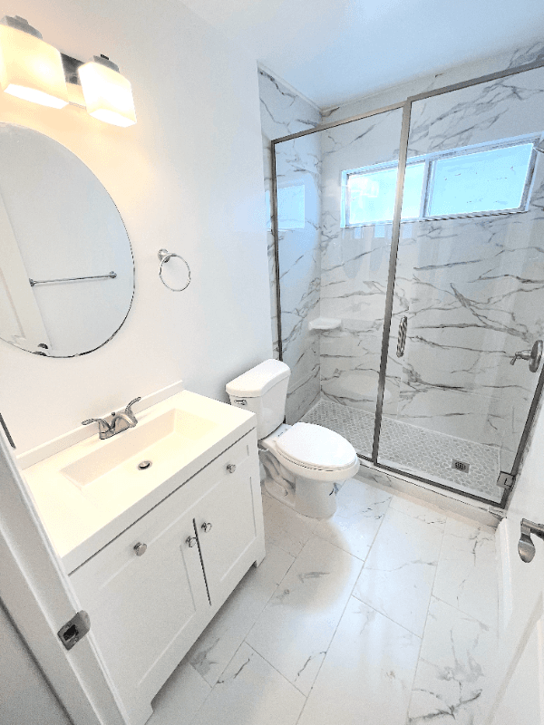 Los Angeles Apartment: 10753 Palms Blvd